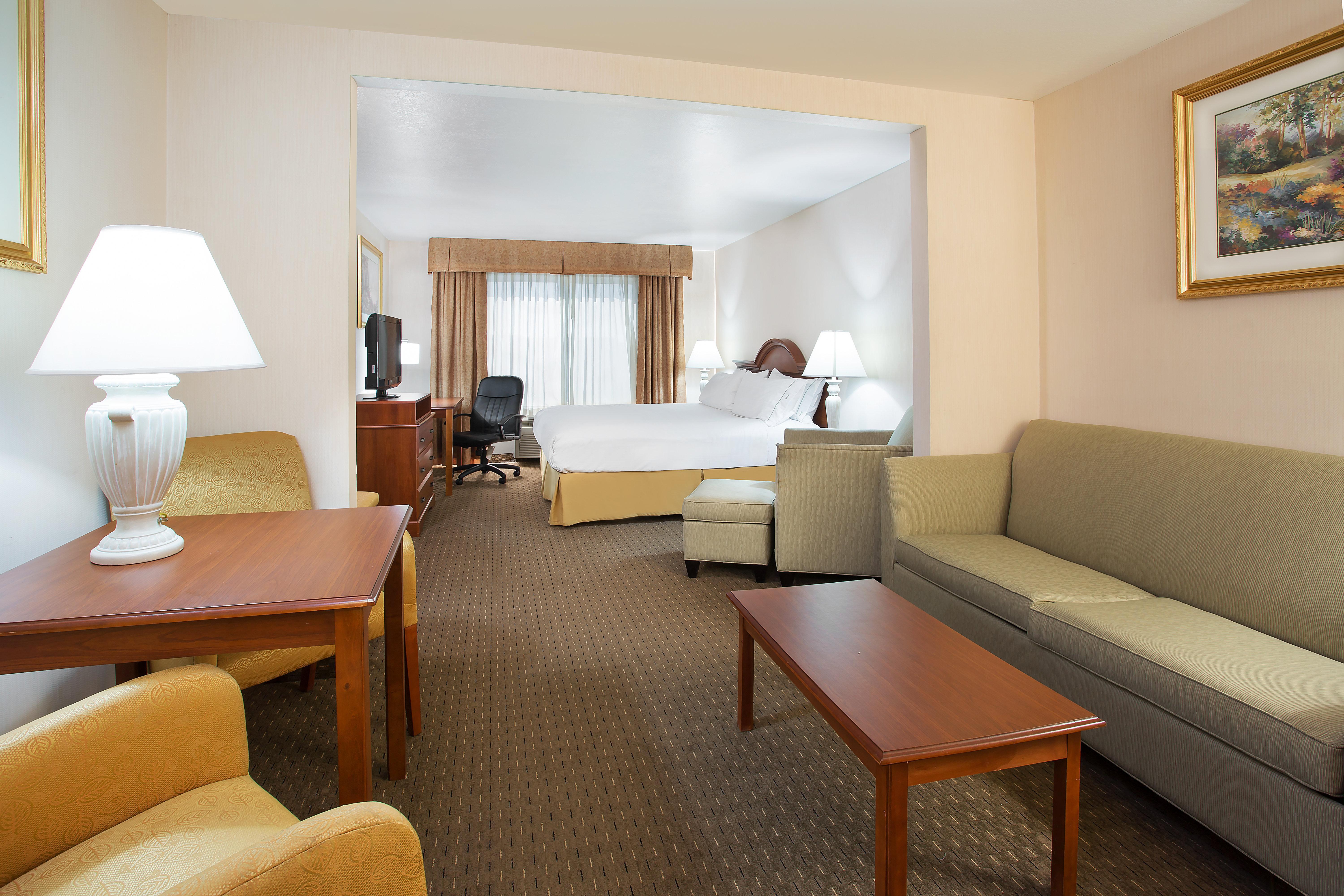 Holiday Inn Express Hotel & Suites Marion By Ihg Eksteriør billede