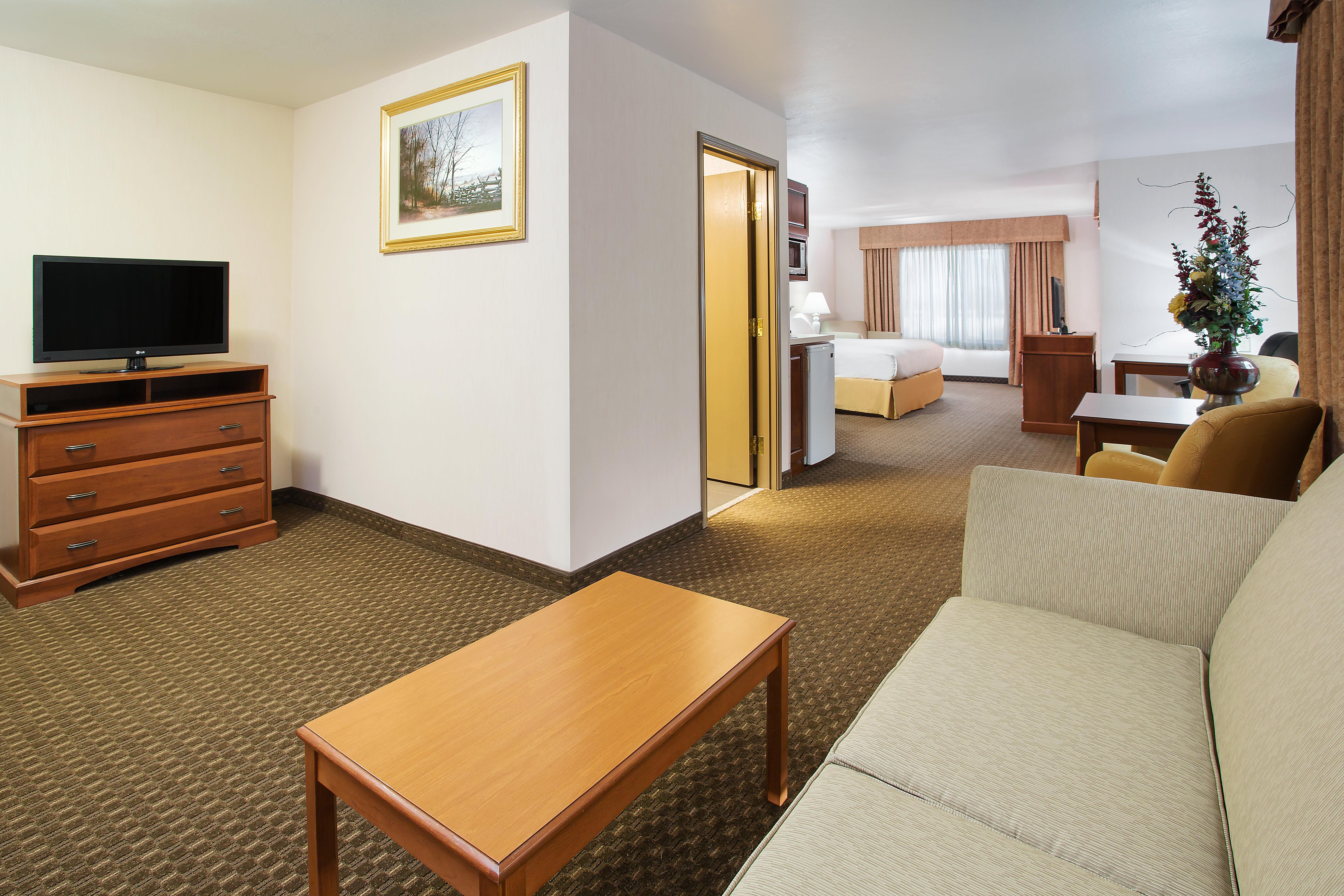 Holiday Inn Express Hotel & Suites Marion By Ihg Eksteriør billede