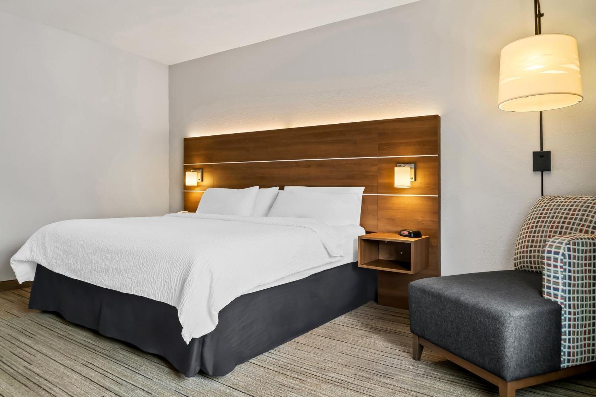 Holiday Inn Express Hotel & Suites Marion By Ihg Eksteriør billede