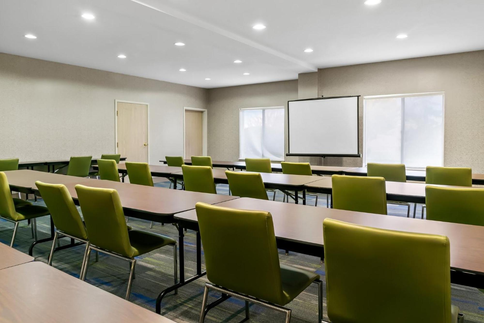 Holiday Inn Express Hotel & Suites Marion By Ihg Eksteriør billede