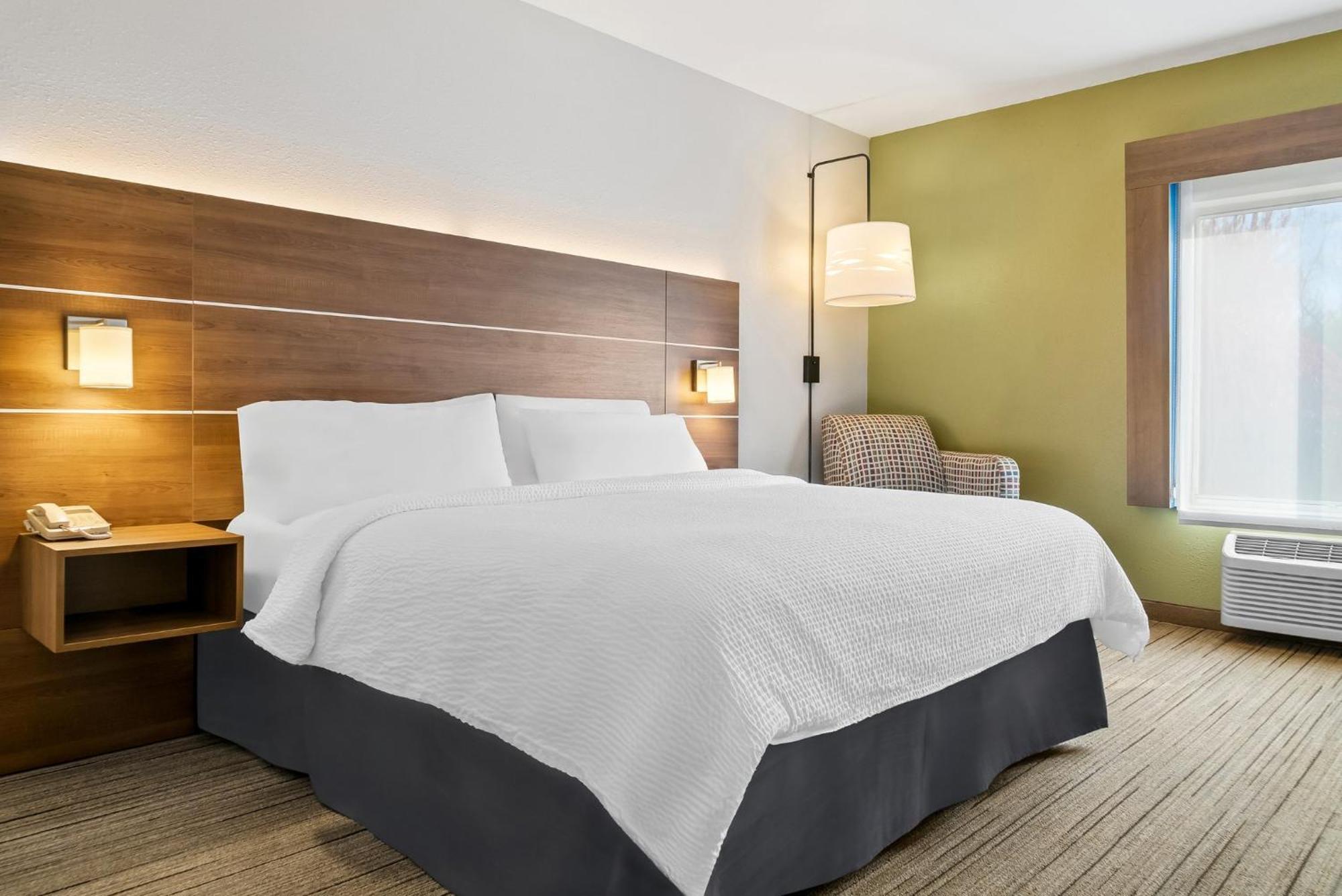 Holiday Inn Express Hotel & Suites Marion By Ihg Eksteriør billede